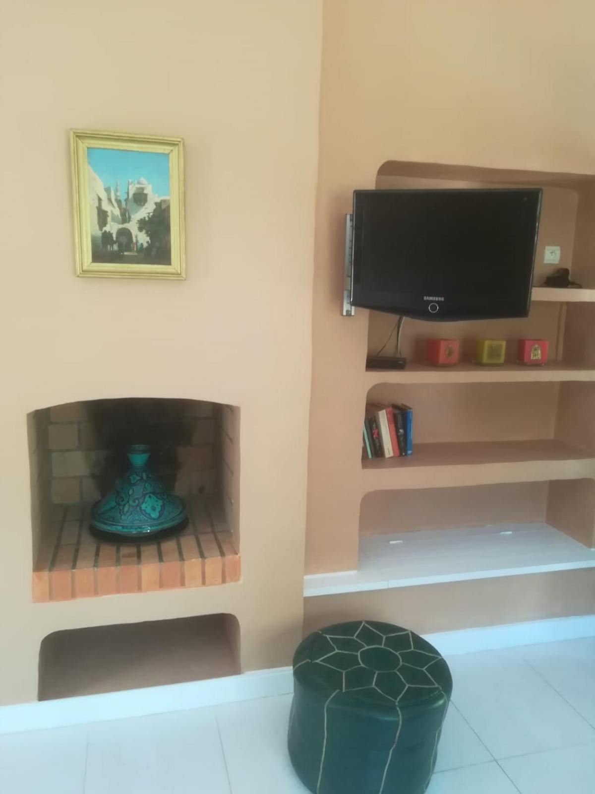 Mas Lei Bancau Bed & Breakfast Льо Бусе Стая снимка